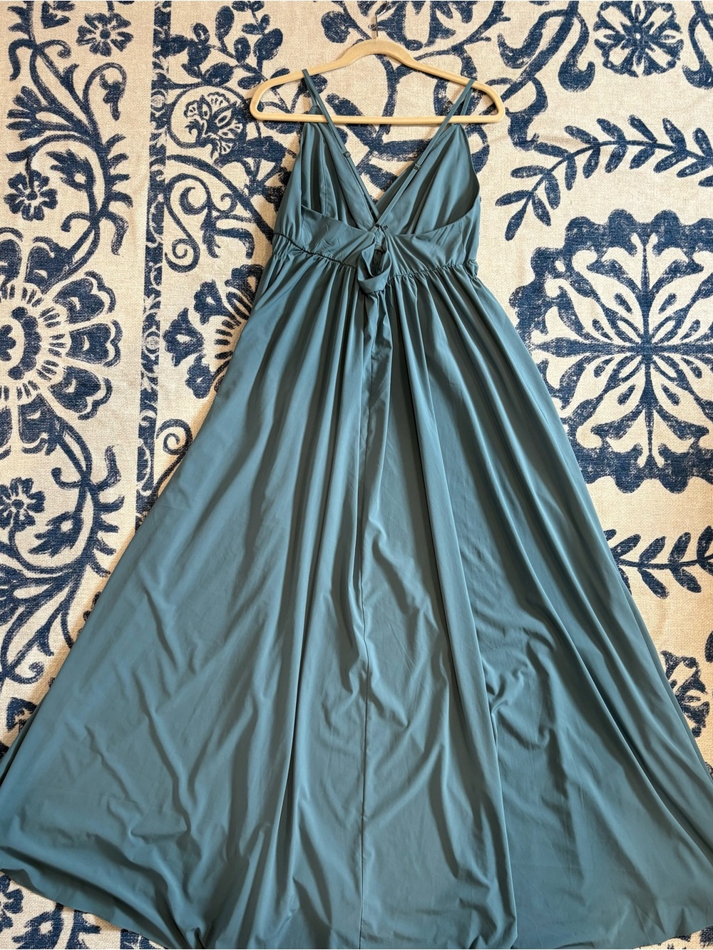 Elegant HALARA Teal Green V-Neck Maxi Dress. - Picture 2 of 6